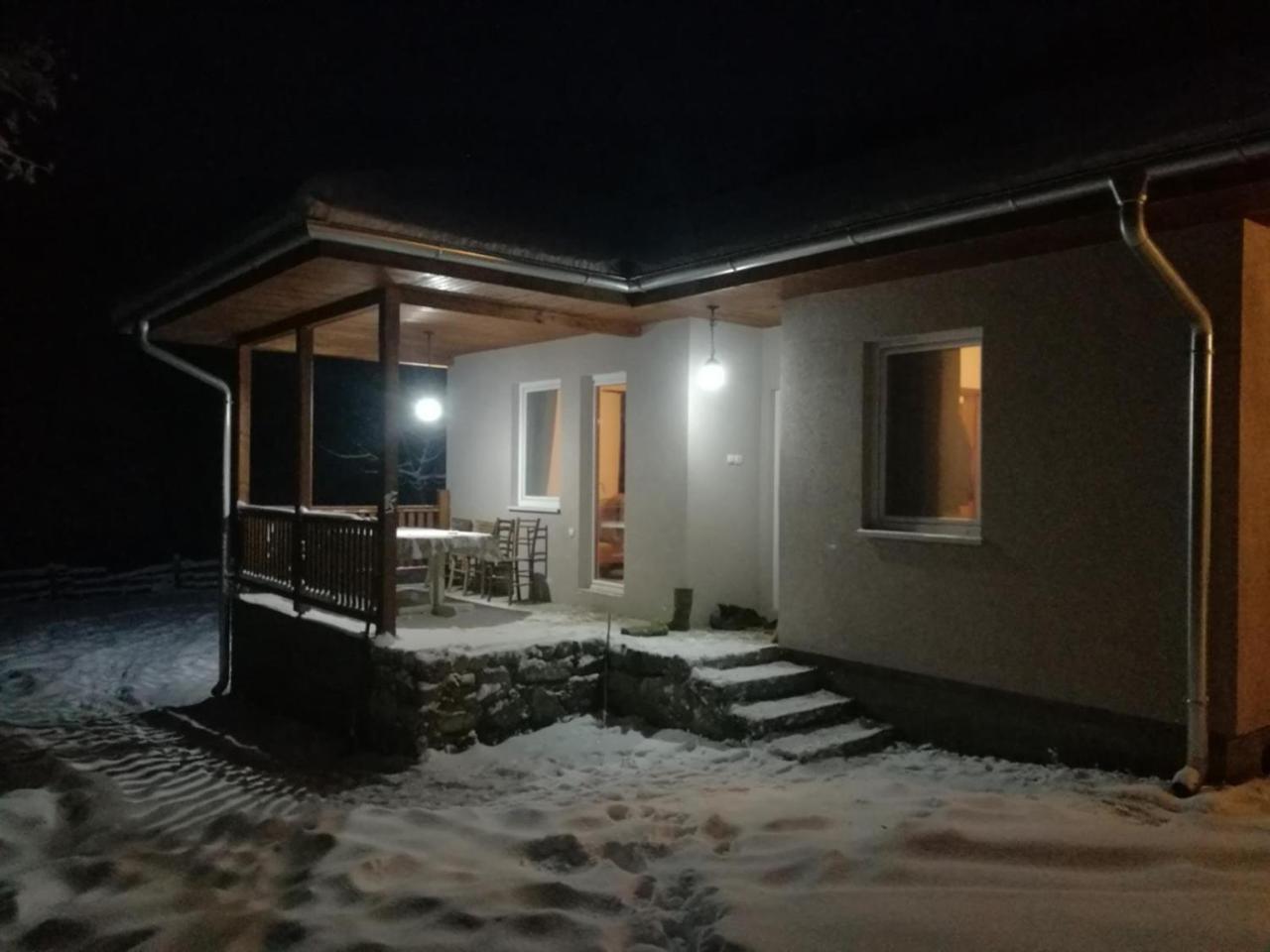 Vila Idila Crni Vrh Exteriér fotografie
